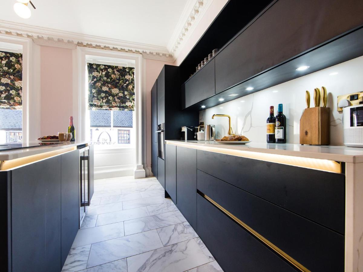 Maison Parfaite Yo1 - Exquisite 400 Year Old, City Centre Townhouse York Exterior foto